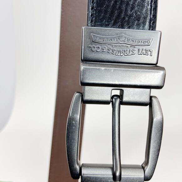 Levi's Reversible Black & Brown Belt 38-40 - Picture 2 of 13